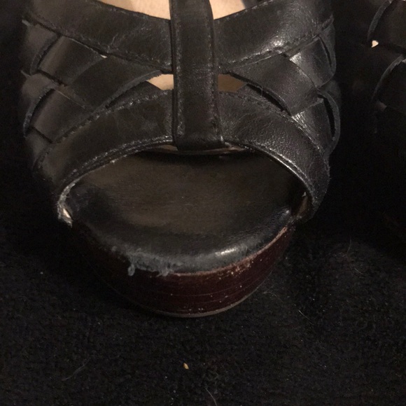 Steve Madden Basketweave T strap wedges - Picture 4 of 4